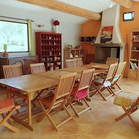 Отель La Tuiliere En Luberon Кадне Экстерьер фото